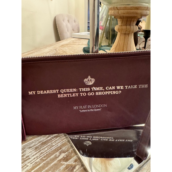 My Flat in London wristlet - Picture 3 of 9